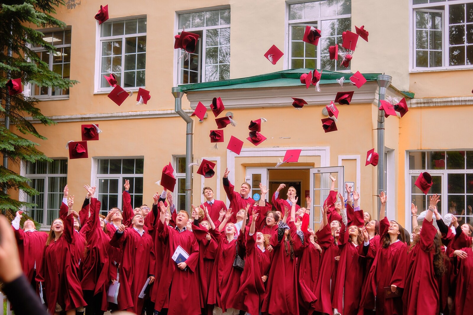 Предварительное бронирование мест в колледже «ВШП»